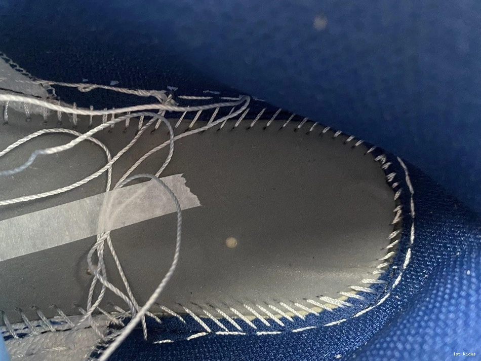 Jordan - Mid 1 Mystic Foam 554724-413 Navy Mint 0325